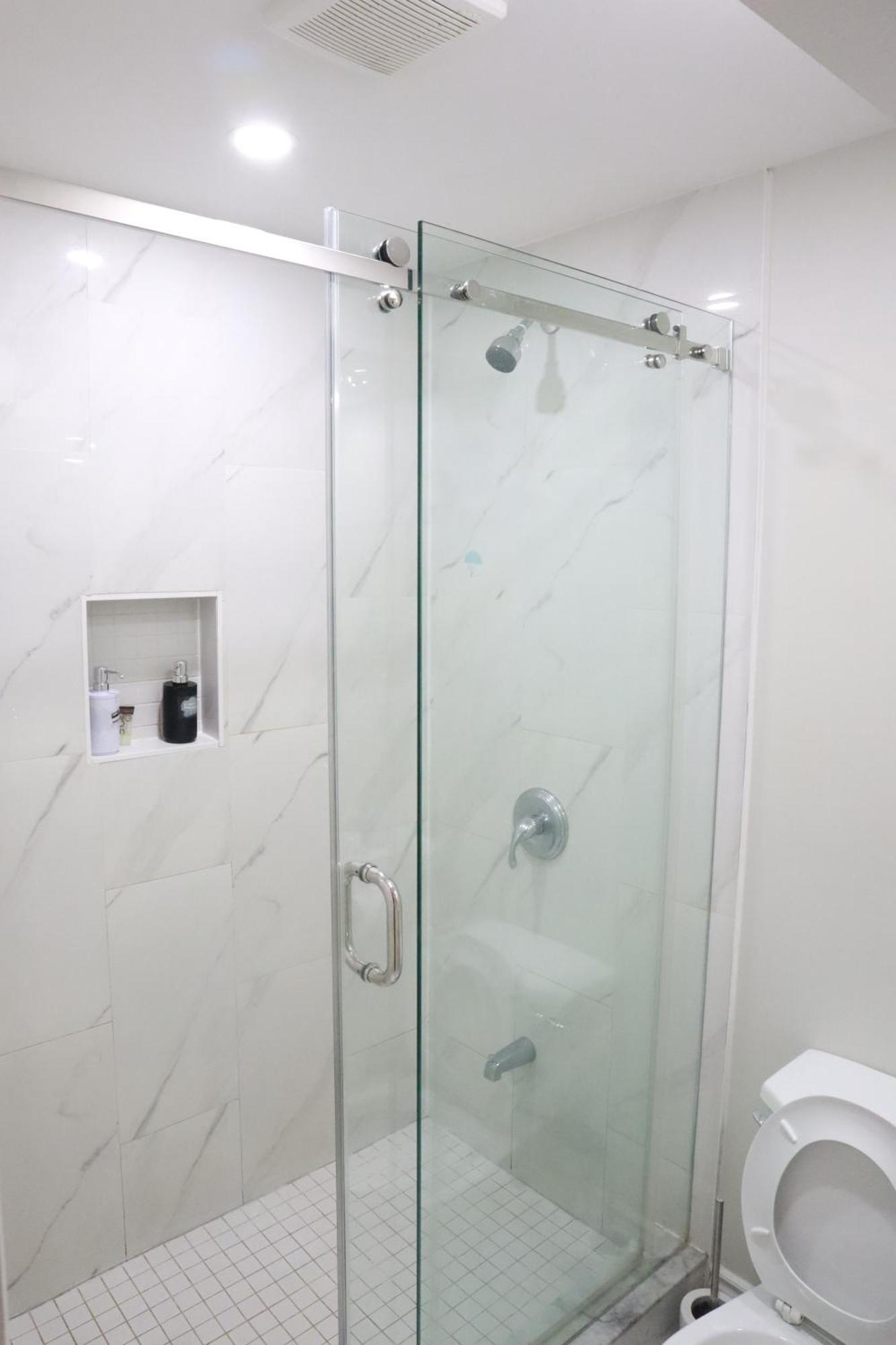 Stunning Furnished 2Bedroom/2Washroom Apartment Brampton Exterior photo